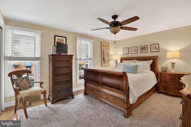 2121D N MONROE ST, Arlington, VA 22207