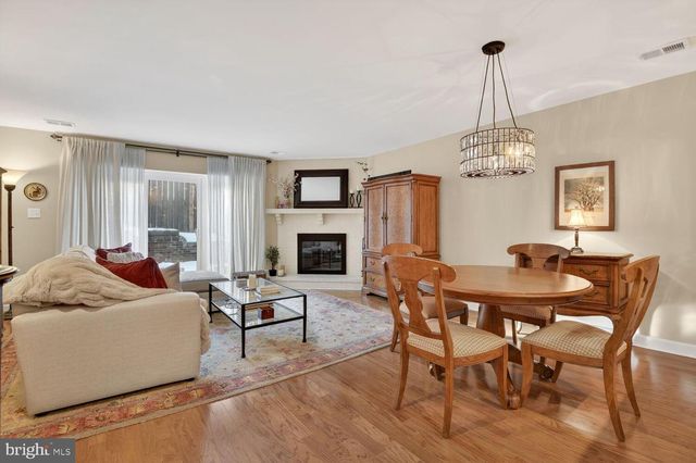 2121D N MONROE ST, Arlington, VA 22207