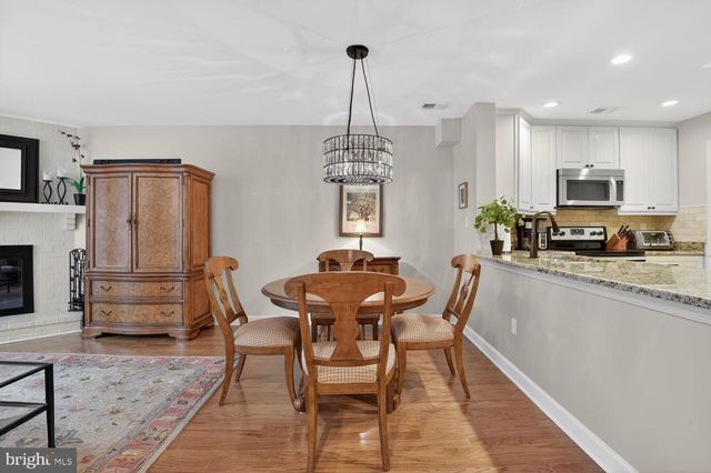 2121D N MONROE ST, Arlington, VA 22207