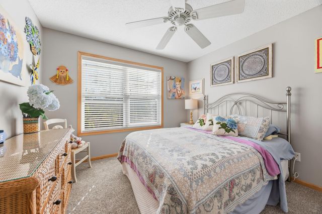 3425 Hazel Trail D, Woodbury, MN 55129