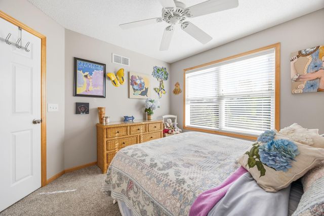 3425 Hazel Trail D, Woodbury, MN 55129