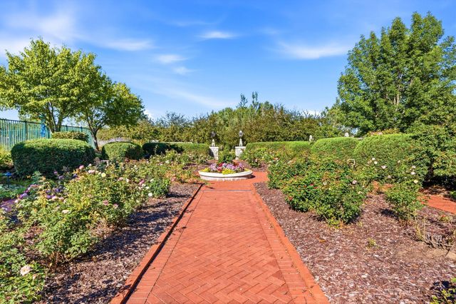 3425 Hazel Trail D, Woodbury, MN 55129