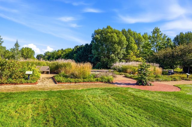 3425 Hazel Trail D, Woodbury, MN 55129