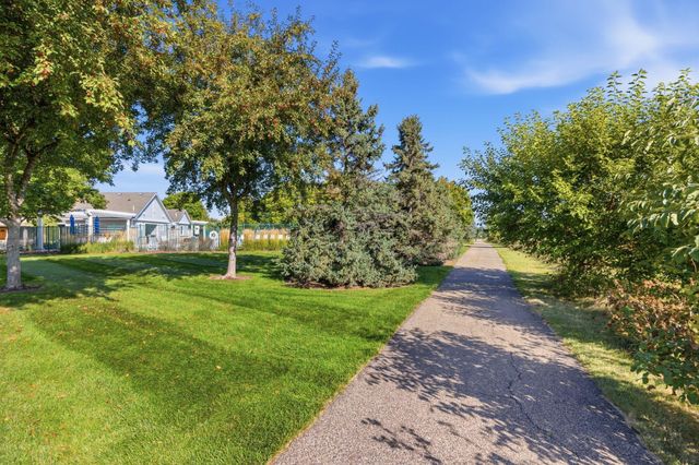 3425 Hazel Trail D, Woodbury, MN 55129