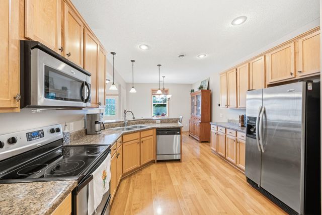 3425 Hazel Trail D, Woodbury, MN 55129