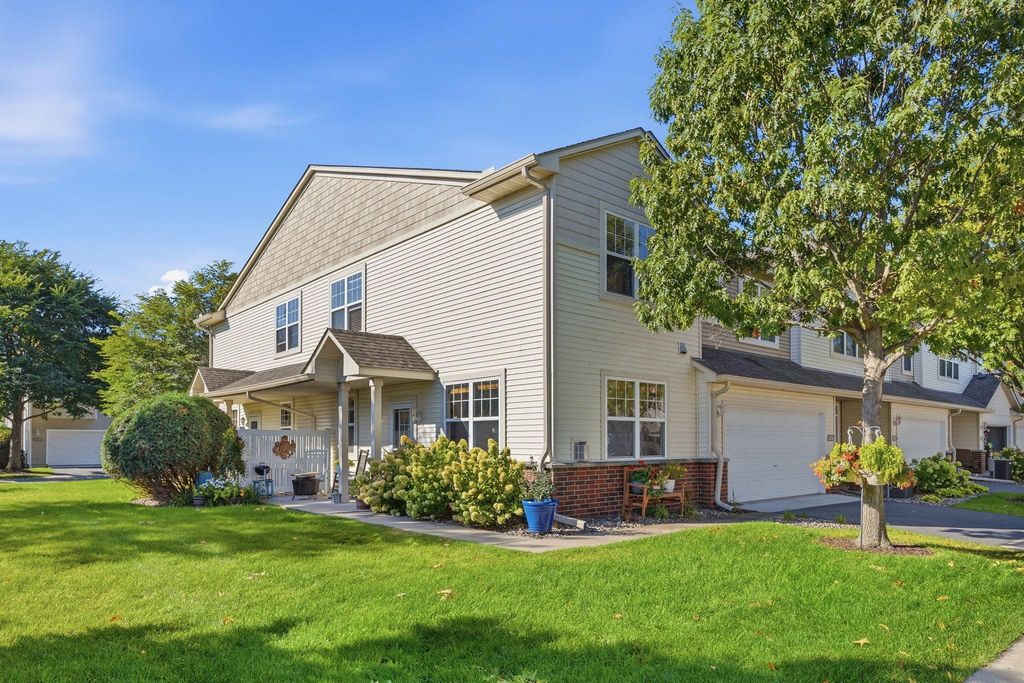 3425 Hazel Trail D, Woodbury, MN 55129