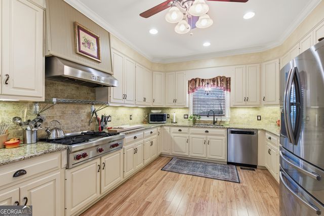 265 Deerhill Drive, Bogart, GA 30622