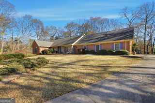 265 Deerhill Drive, Bogart, GA 30622
