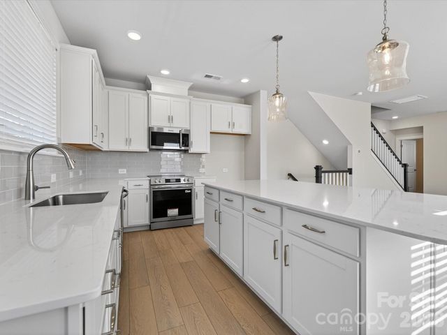 1523 Lithium Lane, Charlotte, NC 28211