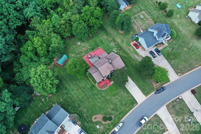 5438 Winding Oak Drive, Hickory, NC 28602