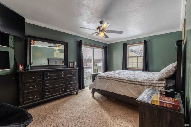 9285 E Sleepy Hollow Parkway, Cromwell, IN 46732