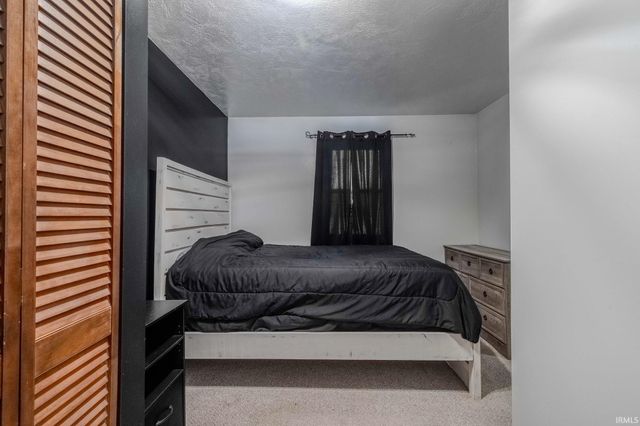 9285 E Sleepy Hollow Parkway, Cromwell, IN 46732