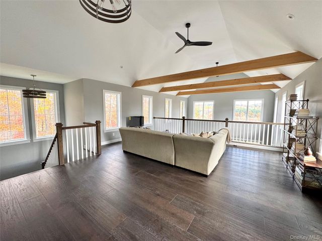 720 Sunny Hill Road, Greenville, NY 12083