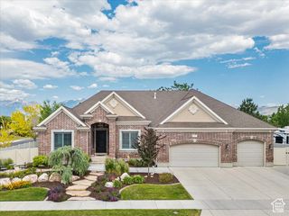 12937 S OLD COUNTRY CT, Riverton, UT 84065