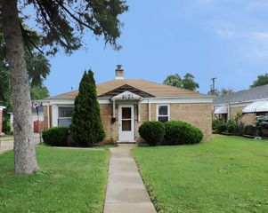 9504 Nerbonne Avenue, Franklin Park, IL 60131