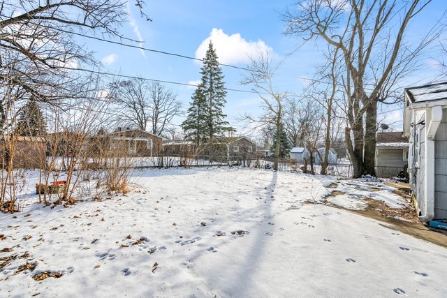 969 Berkley Street, Carpentersville, IL 60110