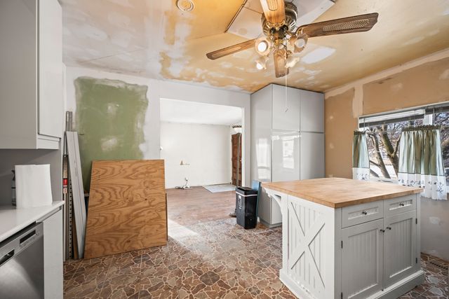 969 Berkley Street, Carpentersville, IL 60110