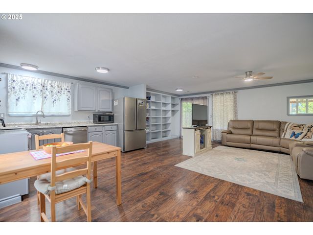 14409 Ne 91ST St, Vancouver, WA 98682