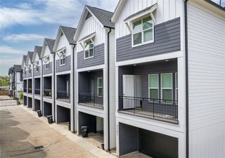 316 Thornton Road N, Houston, TX 77018