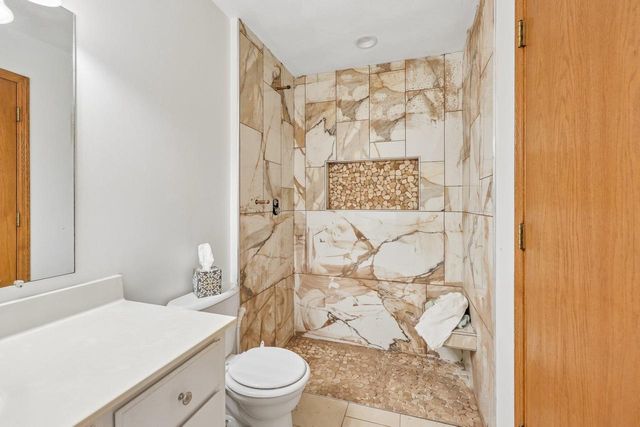 720 E Holly Road, Beloit, WI 53511