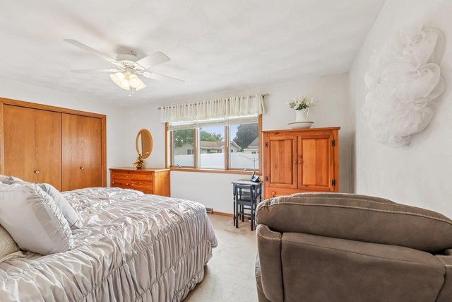720 E Holly Road, Beloit, WI 53511