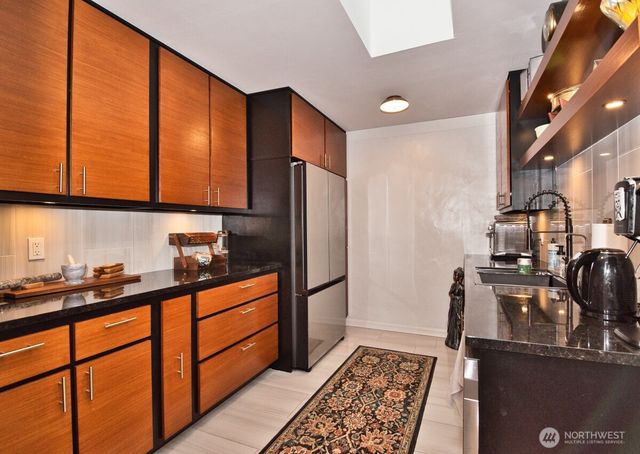 2041 Ptarmigan Lane NW, Poulsbo, WA 98370