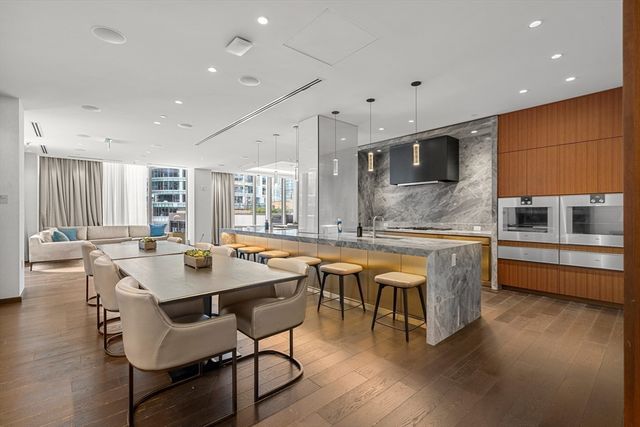 135 Seaport Blvd 1806, Boston, MA 02210