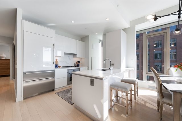 135 Seaport Blvd 1806, Boston, MA 02210