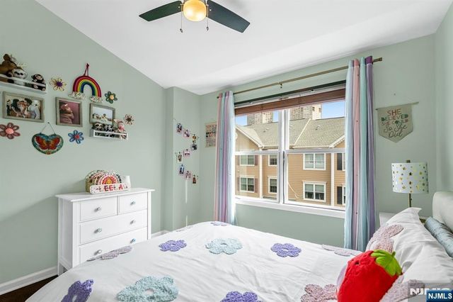 285 Roslyn Court, West New York, NJ 07093