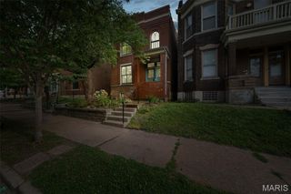 3912 Shenandoah Avenue, St Louis, MO 63110