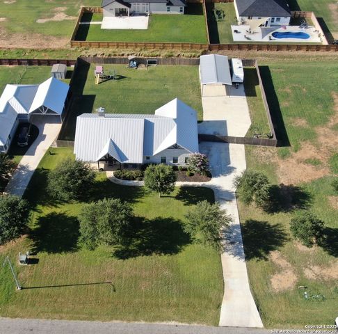 132 Tree Farm, Lytle, TX 78052
