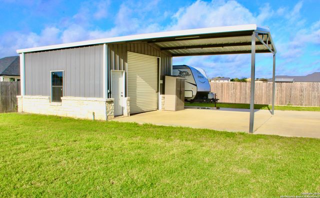 132 Tree Farm, Lytle, TX 78052