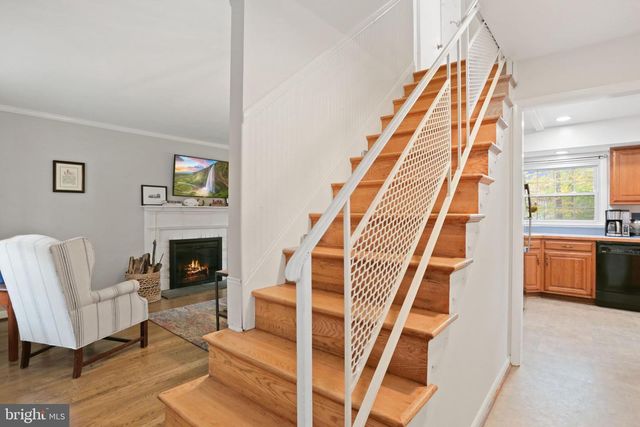 4848 RED FOX DR, Annandale, VA 22003