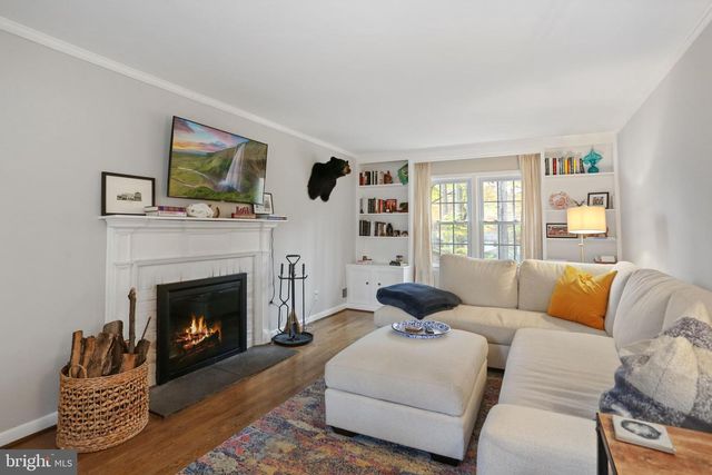 4848 RED FOX DR, Annandale, VA 22003