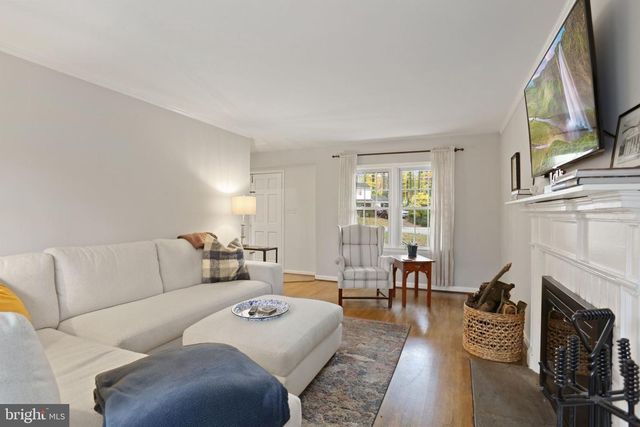 4848 RED FOX DR, Annandale, VA 22003