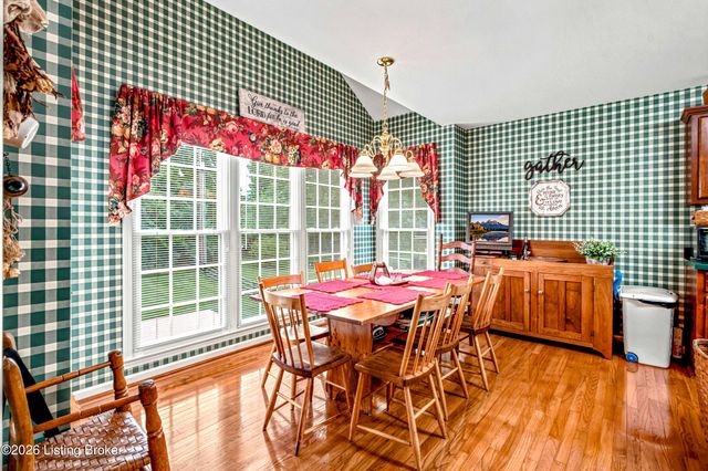 429 Seneca Rd, Shelbyville, KY 40065