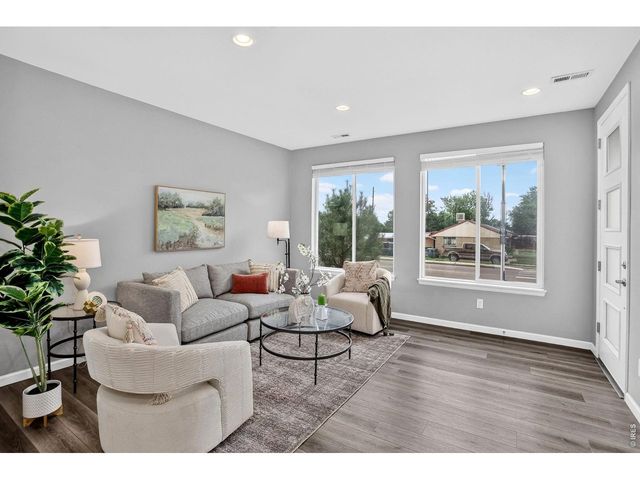 5290 E 64th Ave, Commerce City, CO 80022