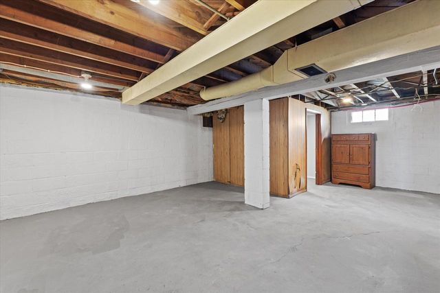 1949 Jay Eye See AVENUE, Racine, WI 53403