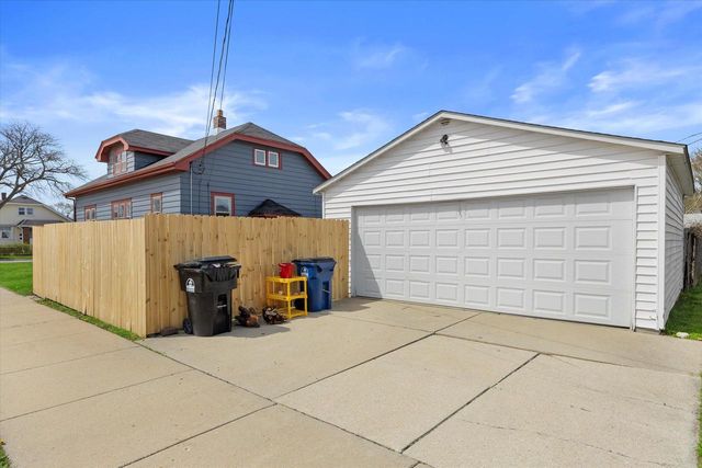 1949 Jay Eye See AVENUE, Racine, WI 53403
