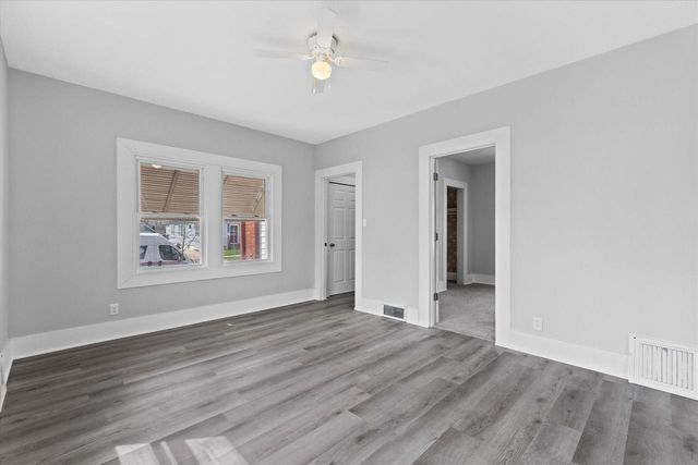 1949 Jay Eye See AVENUE, Racine, WI 53403