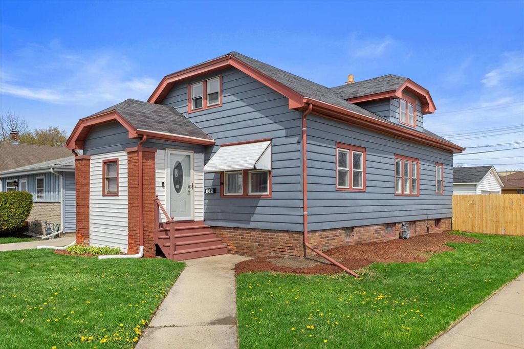 1949 Jay Eye See AVENUE, Racine, WI 53403