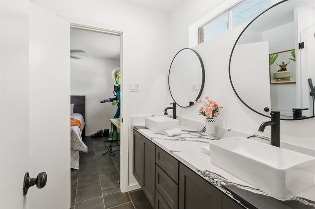 403 Rickey Canyon Avenue, Desoto, TX 75115