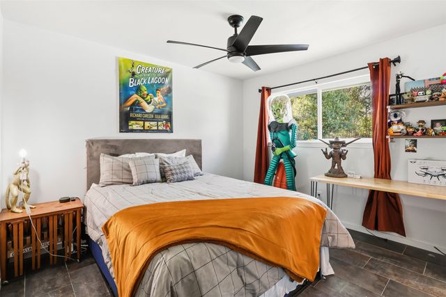 403 Rickey Canyon Avenue, Desoto, TX 75115