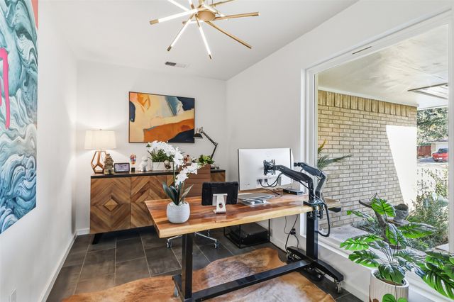 403 Rickey Canyon Avenue, Desoto, TX 75115