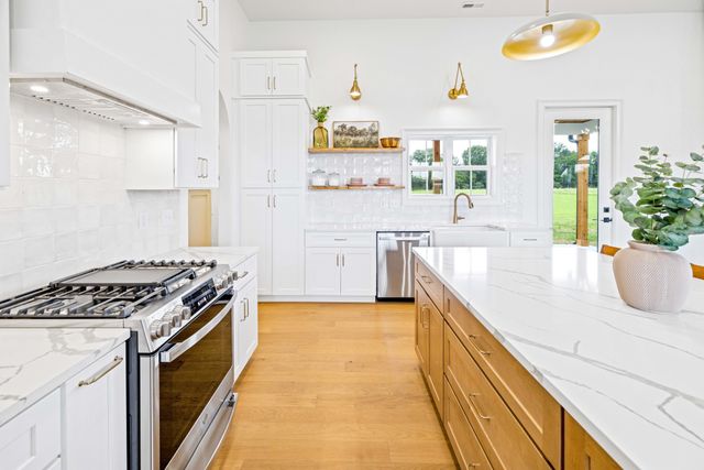 7838 Woodfin Rd, Christiana, TN 37037