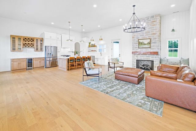 7838 Woodfin Rd, Christiana, TN 37037