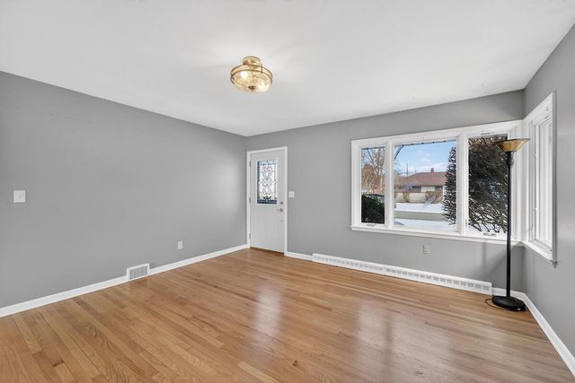 7042 Lone Elm DRIVE, Racine, WI 53402