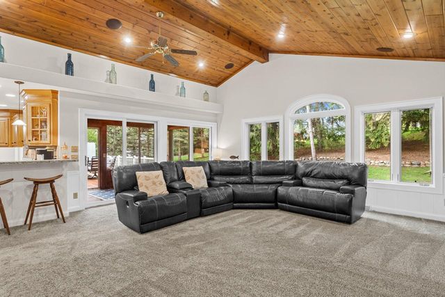 N51W35827 Hillcrest COURT, Oconomowoc, WI 53066