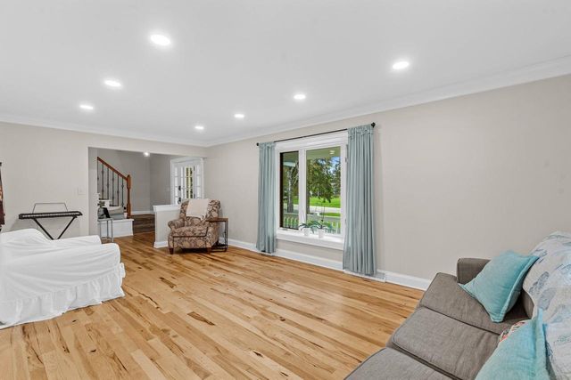 N51W35827 Hillcrest COURT, Oconomowoc, WI 53066