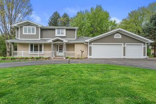 N51W35827 Hillcrest COURT, Oconomowoc, WI 53066